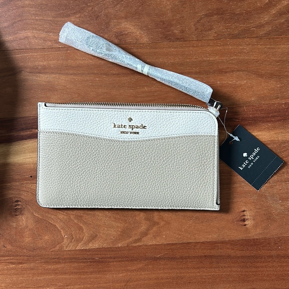 BNWT Kate Spade Color block wristlet